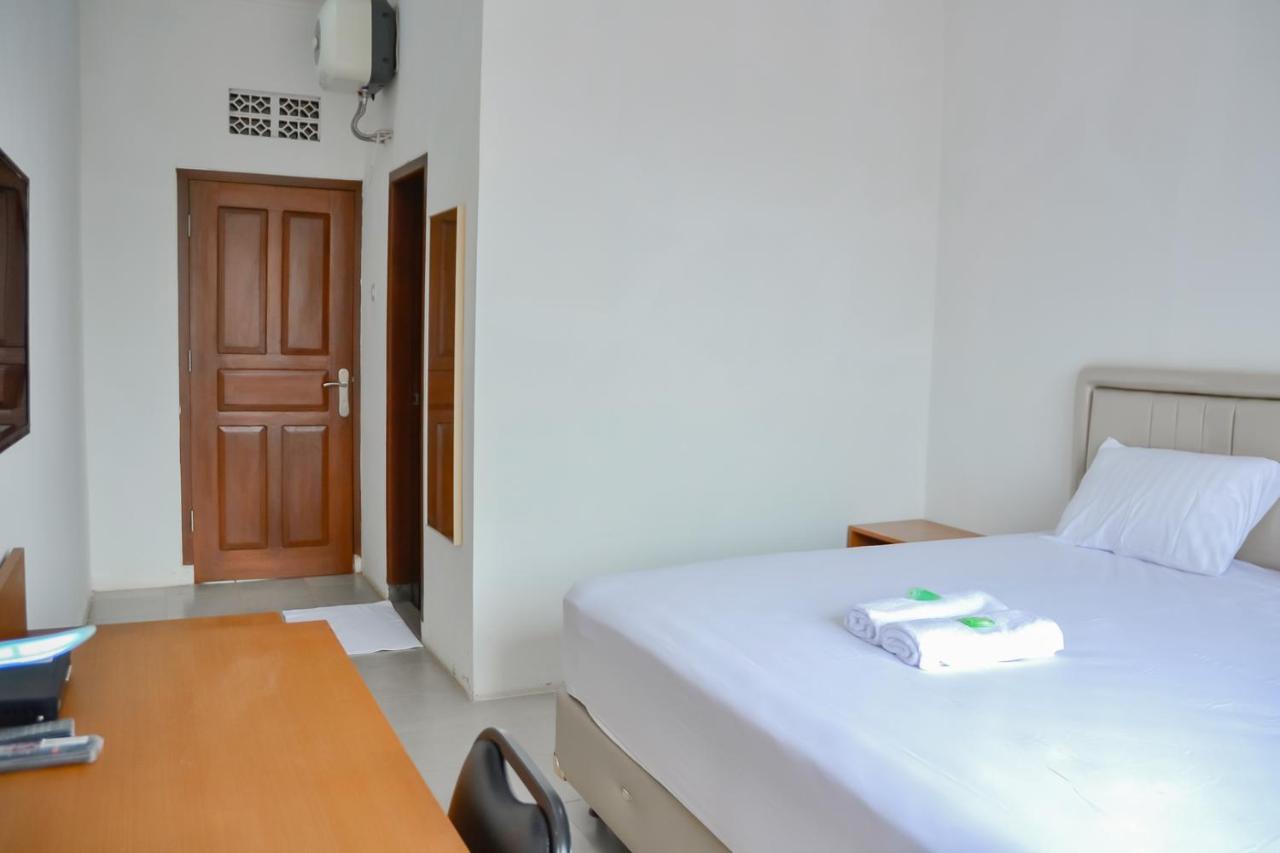 Bumi Ciboled Mitra Reddoorz Near Gerbang Tol Pamulihan Jatinangor Екстер'єр фото